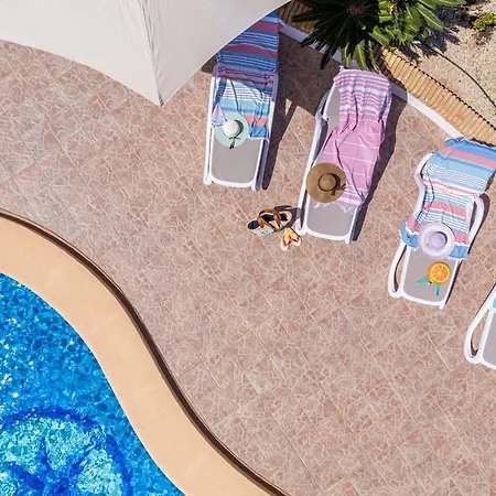 Meile - Plusholidays Villa