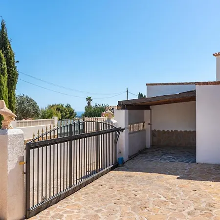 Meile - Plusholidays Villa Calp