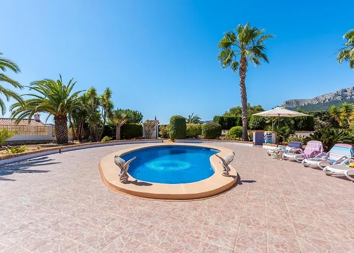 Meile - Plusholidays * Empedrola