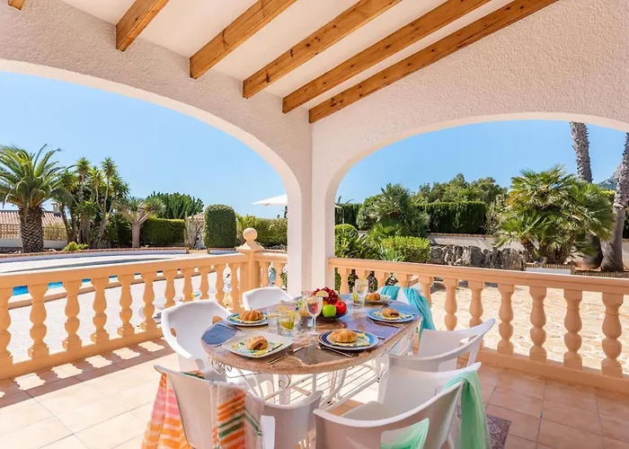 Meile - Plusholidays Empedrola