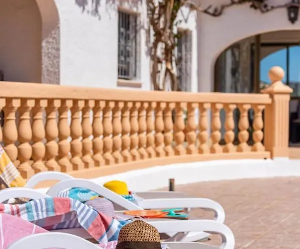 Meile - Plusholidays * Empedrola